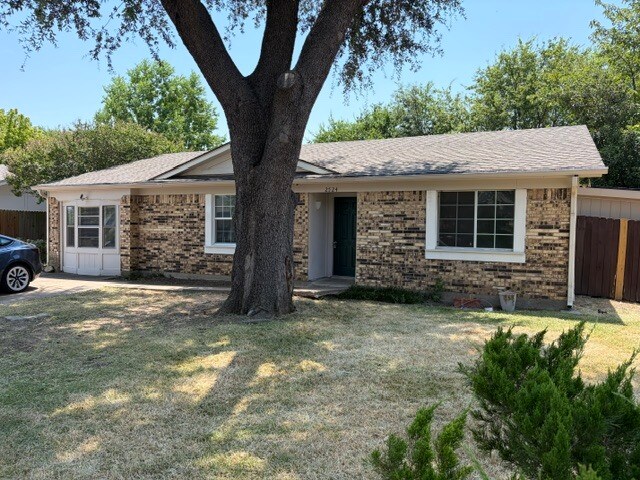 Building Photo - 2524 Catalina Way