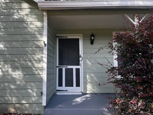 Front - 3457 Highland Pine Way