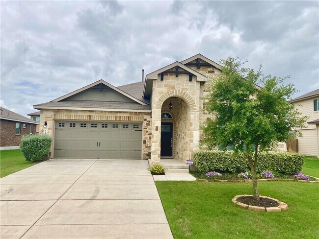 Building Photo - 307 Limestone Creek