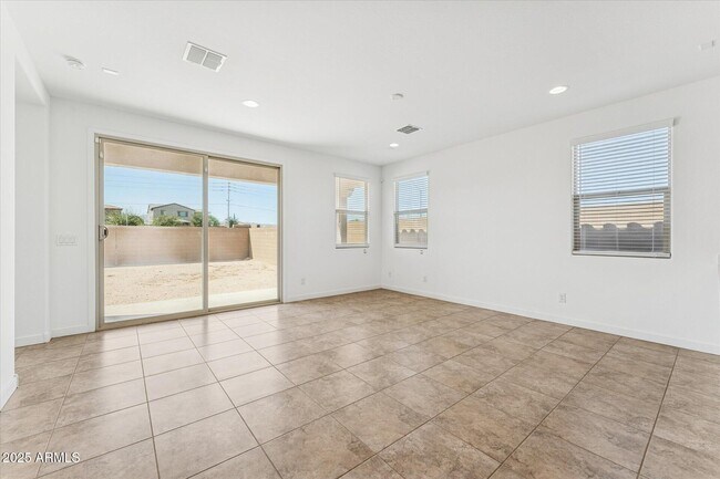 Building Photo - 8344 N 170th Ln