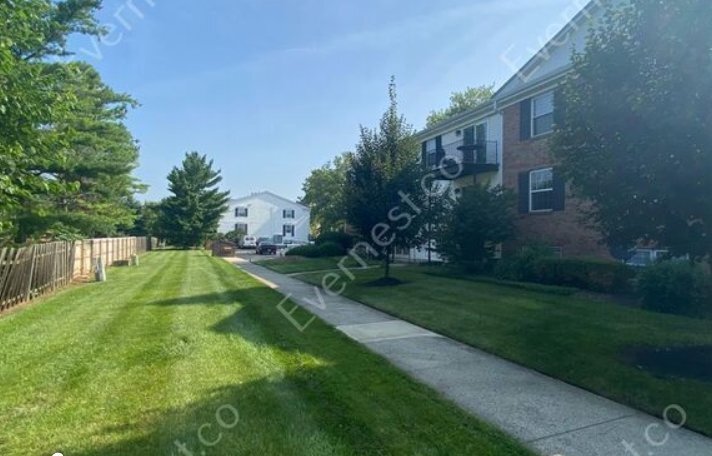 Building Photo - 5285 Portland St