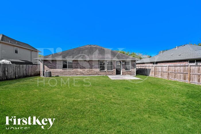 Building Photo - 8222 Sanford St