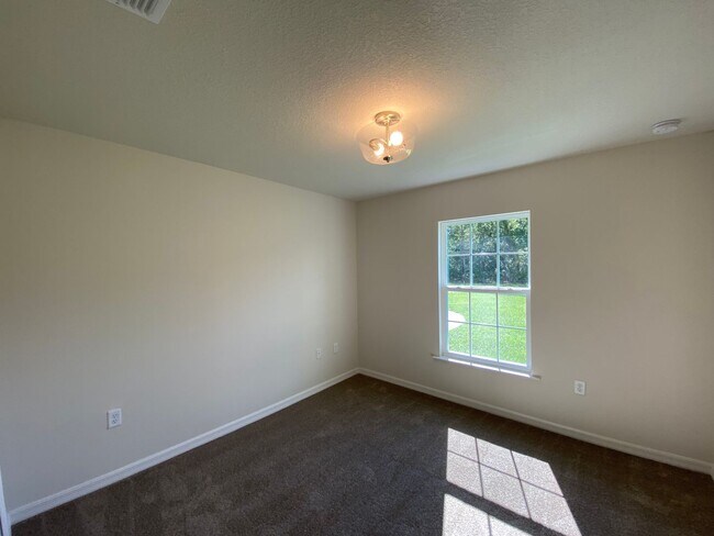Building Photo - 16090 SW 55th Avenue Rd