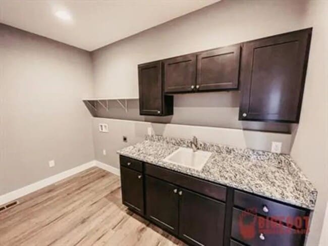 Building Photo - 3995 Lucas Ct