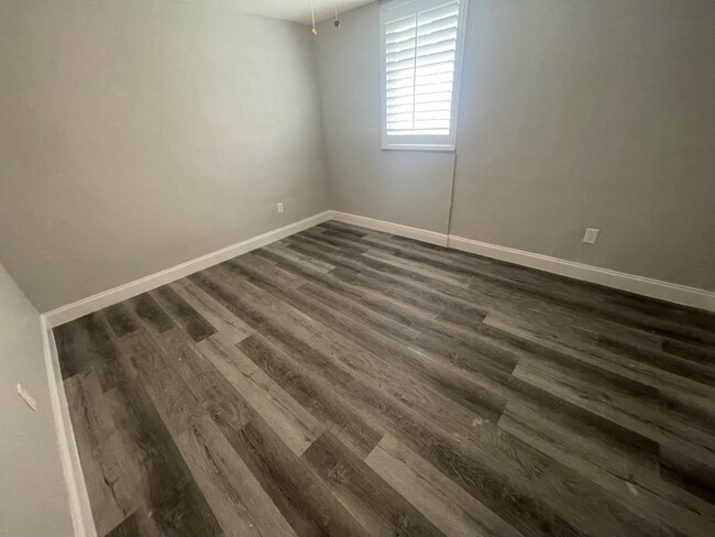 Building Photo - 768 Orchid Dr