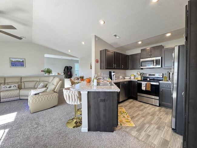 Building Photo - 2506 Crosshill Dr