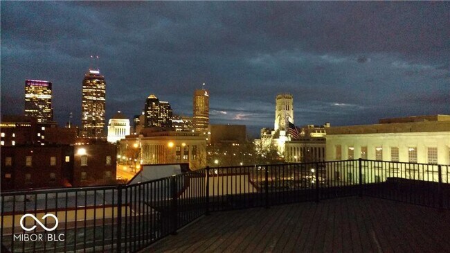 Building Photo - 829 N Pennsylvania St