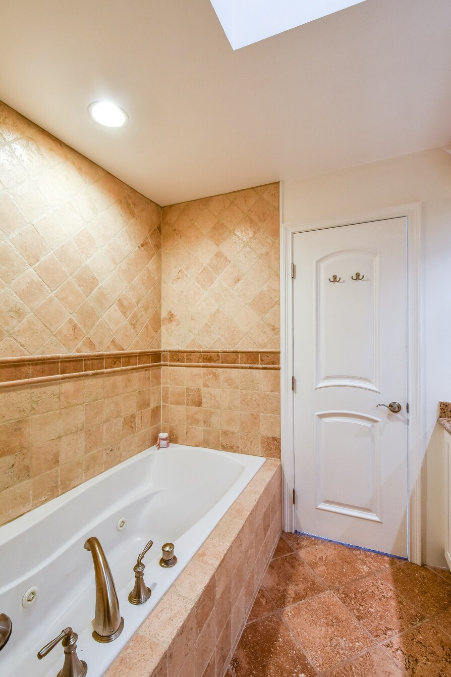 Building Photo - 7301 Vista del Mar