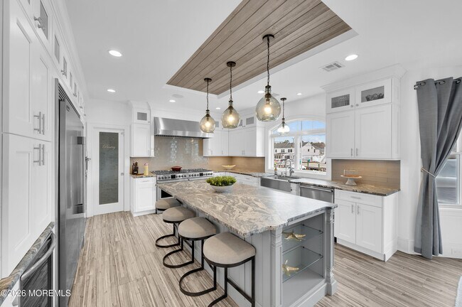 Building Photo - 18 Culebra Ave