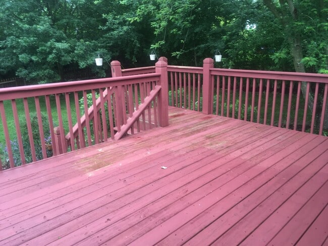 Building Photo - Beautiful 3Bd/2.5 Bath Goshen Woods Property