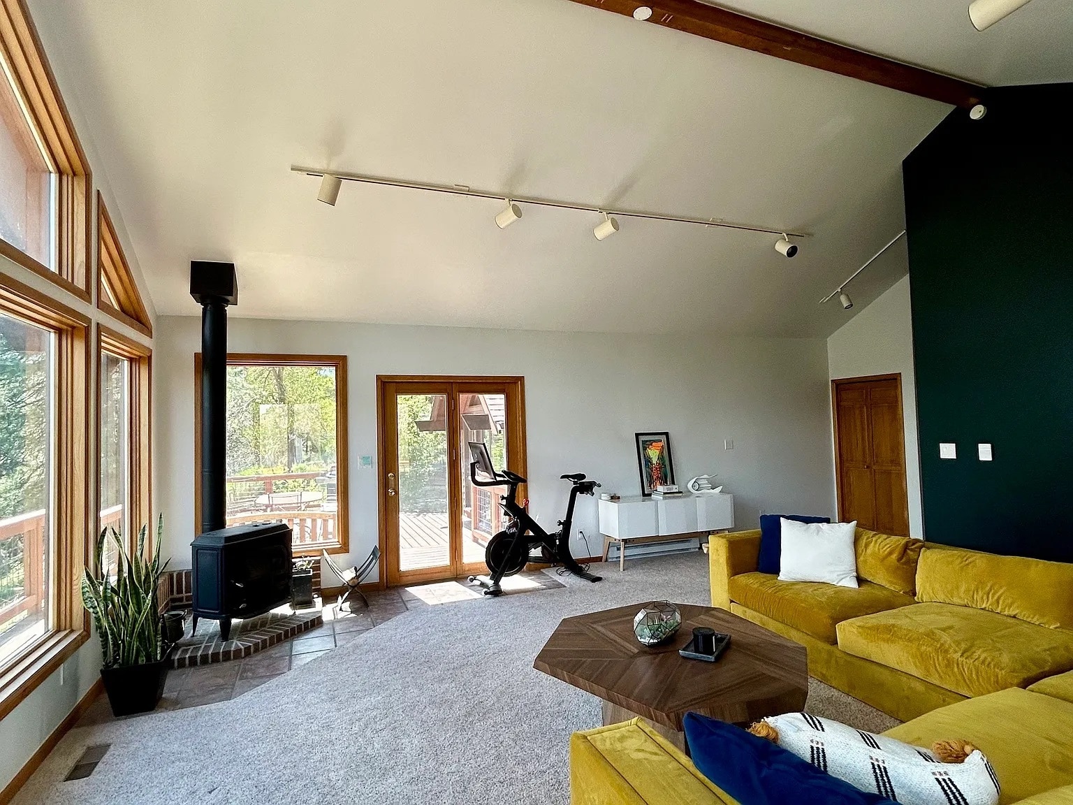 Great room - 519 Sugarloaf Rd