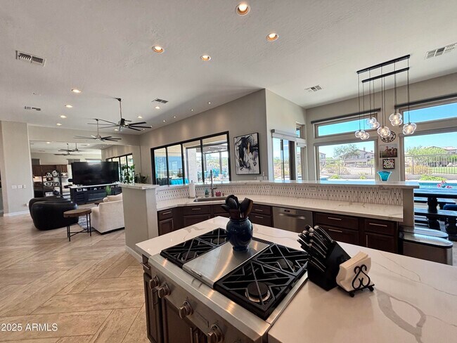 Building Photo - 7637 E Tasman Cir