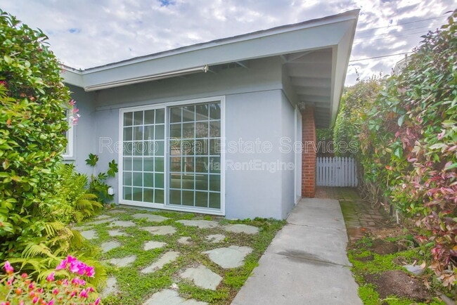 Building Photo - 8019 Paseo Del Ocaso