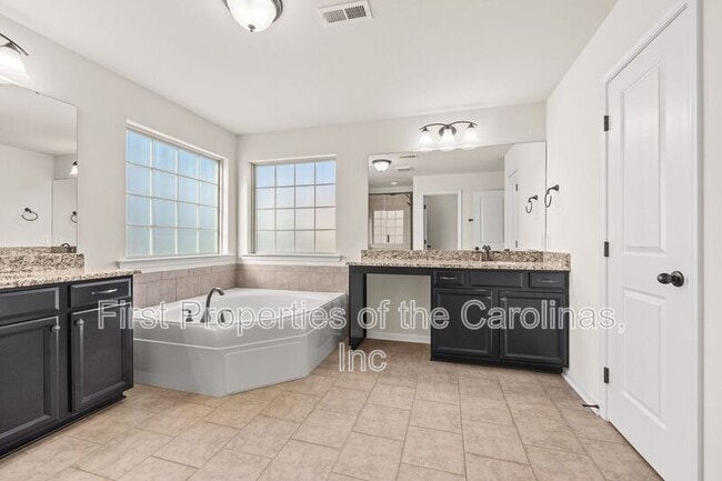 Building Photo - 18204 Studman Branch Ave