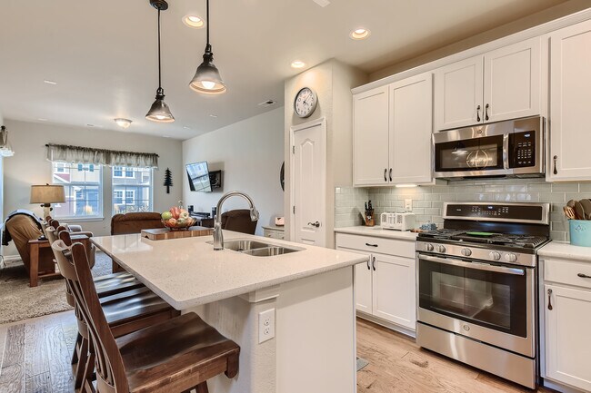 Building Photo - 36 N Olympian Dr