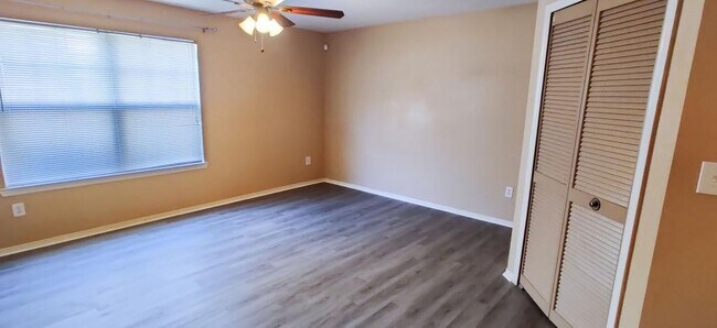 Building Photo - 416 Summit Ridge Pl