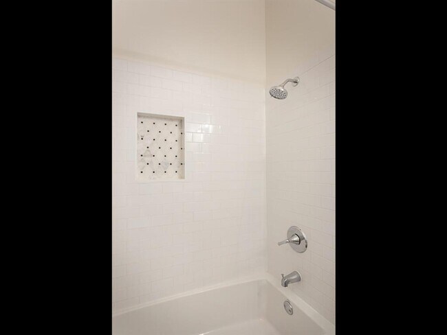 Building Photo - 1404 Norwalk Ln