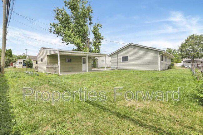 Building Photo - 2779 Woodgrove Dr