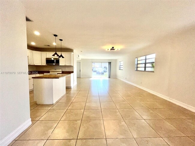 Building Photo - 13725 SW 84th St