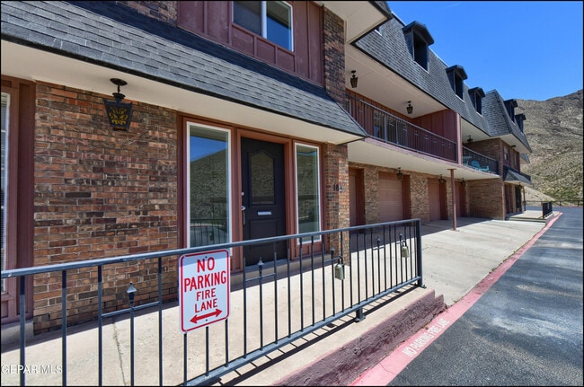 Building Photo - 4800 N Stanton St