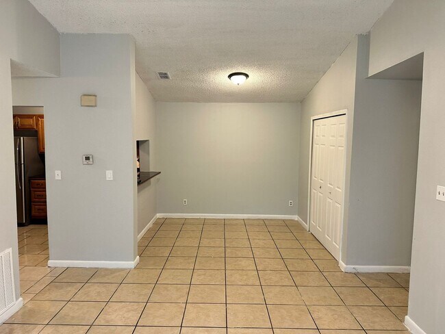 Building Photo - ALHAMBRA COURT CONDO