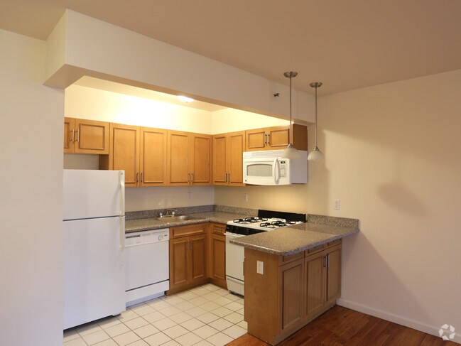Interior Photo - Alma East