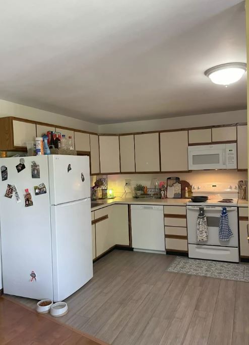 Building Photo - 156 Rideout Ave