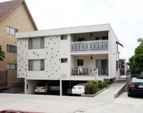 Building Photo - 614 W Stocker St