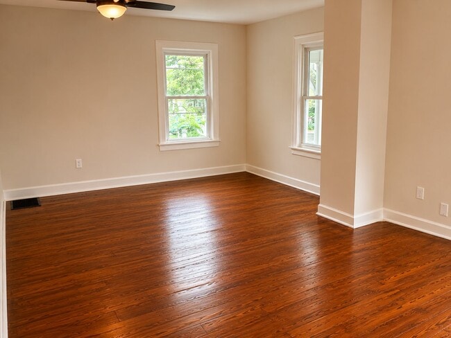 Building Photo - 31 Elmont Ave