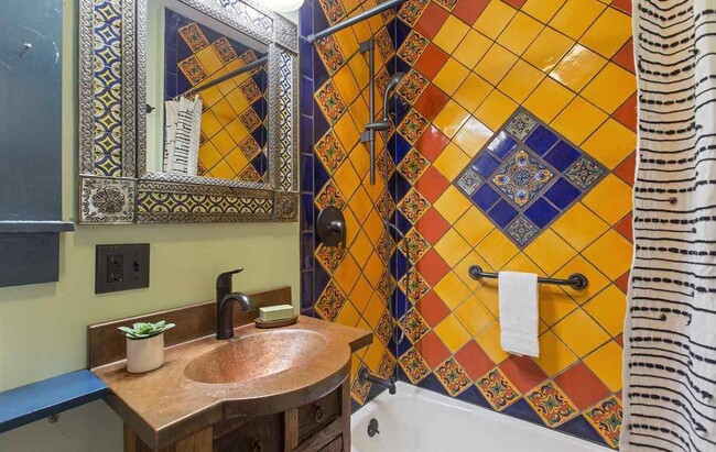 Building Photo - 448 60th St