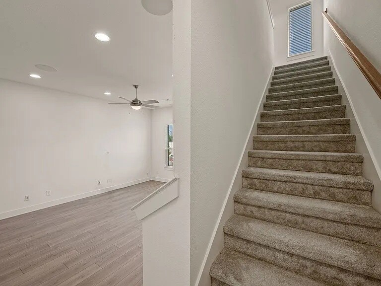 Building Photo - 1733 W Cantey St