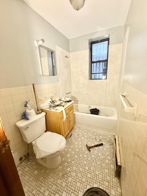 Building Photo - 499 Bristol St