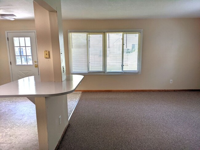 Building Photo - Grimes Ave