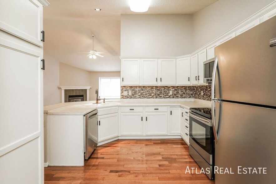 Building Photo - 8213 Telegraph Dr