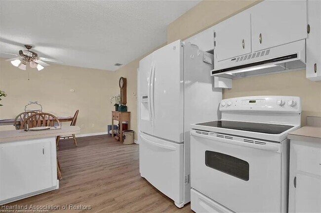 Building Photo - 2609 Orange Grove Dr