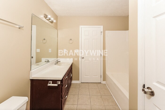 Building Photo - 371 Walker Dr