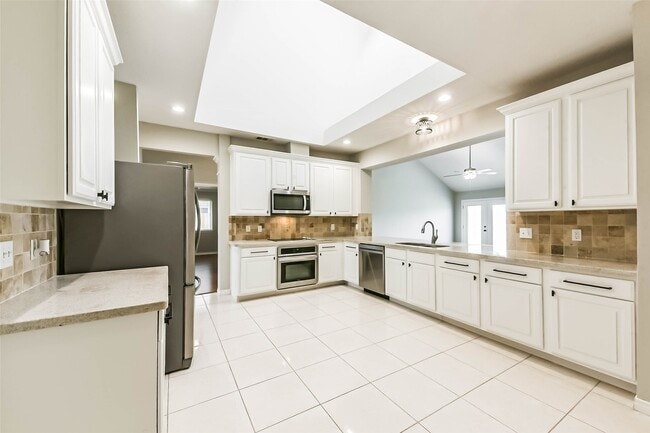 Building Photo - 13318 Ryan Landing Dr