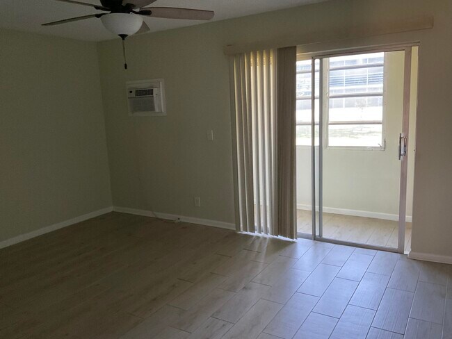 Building Photo - 80 Bedford E