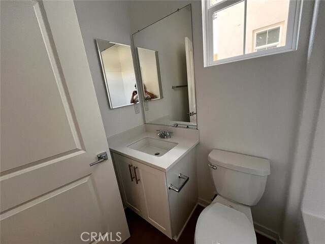 Building Photo - 2557 E Lincoln Paseo