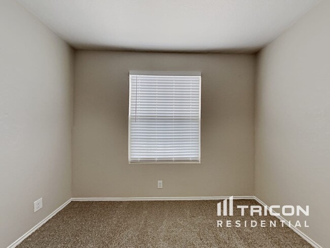 Building Photo - 6831 Freedom Ridge