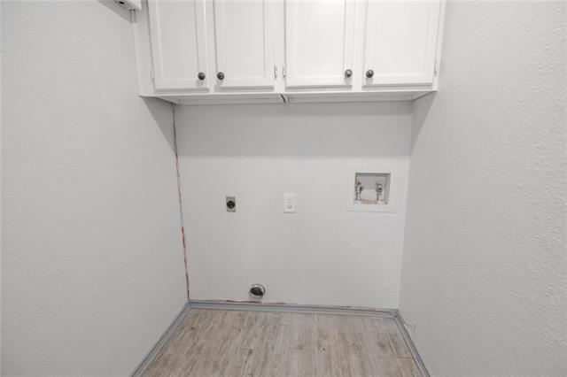 Building Photo - 3636 Dexter Ave