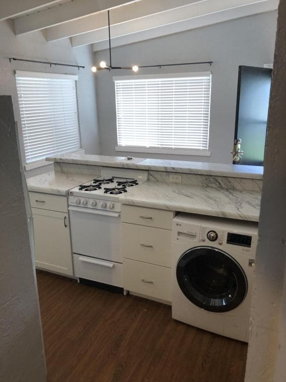 Building Photo - 1244 S Yale Ave