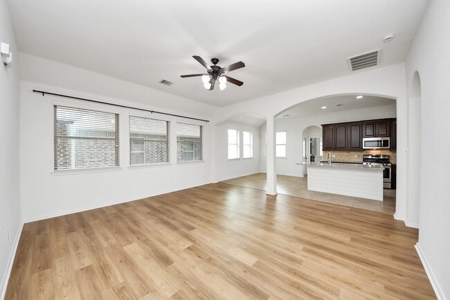 Building Photo - 17010 Upper Ridge Ln