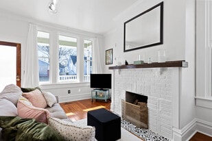 Building Photo - 2015 E 12th St