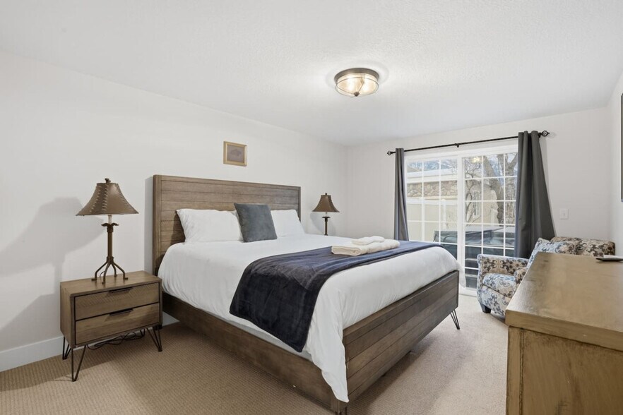 Building Photo - 3588 Bengal Blvd