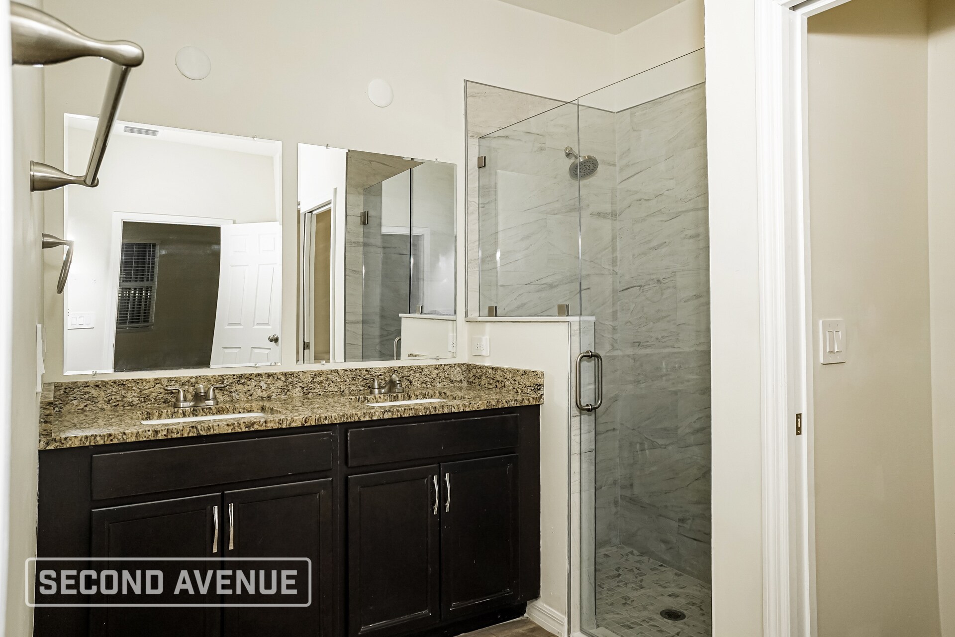 Building Photo - 4737 Manila Ave