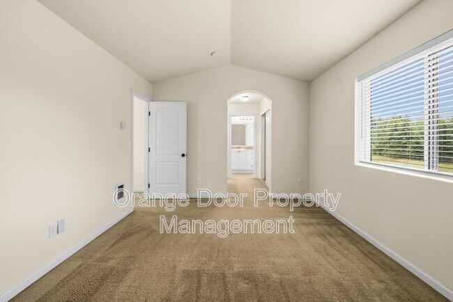 Building Photo - 2306 165th St E