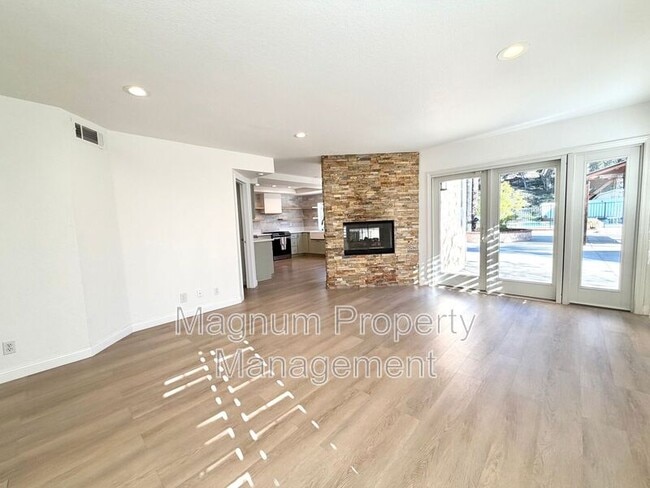 Building Photo - 30219 Corte Cantera