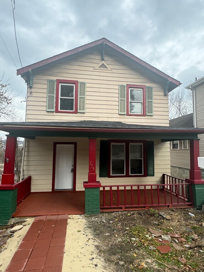 Primary Photo - 275 Greensburg Pike