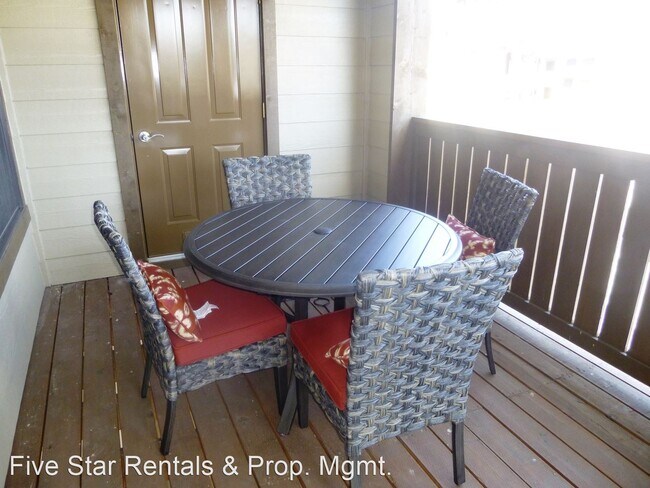 Building Photo - 2 br, 2 bath House - 6103 Monterra Ave., "...